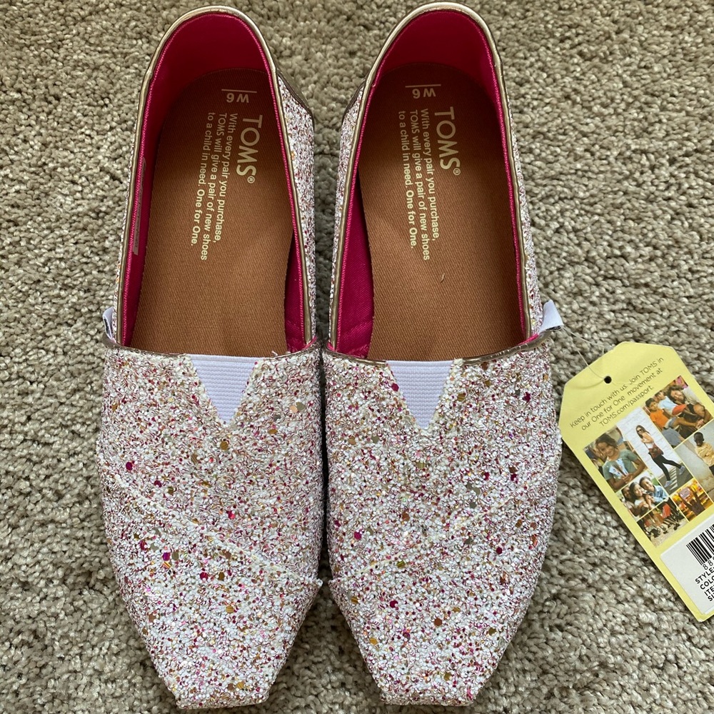 Toms Shoes